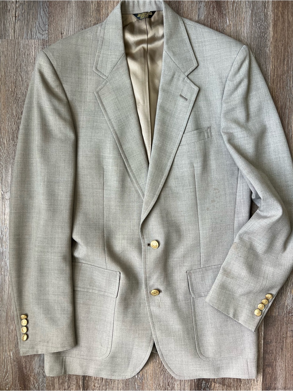 Vintage John Weitz for McAlpin’s Men’s Blazer Beige Tan Gold Crest Buttons USA
